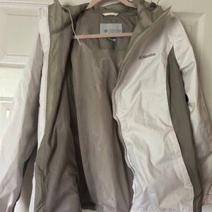 Columbia rain jacket